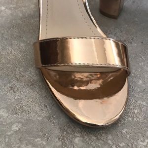 BAMBOO Shoes - Gold block heel BAMBOO Shoes - Gold block heel